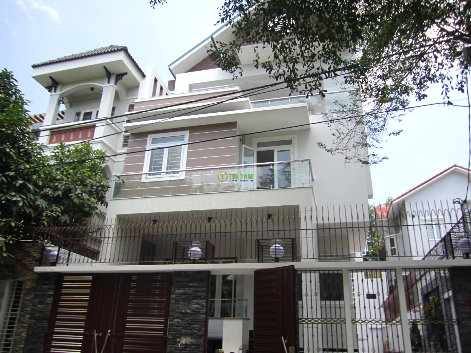 màn cửa đẹp cao cấp biệt thự