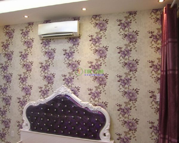 giấy dán tường màu tím phòng ngủ