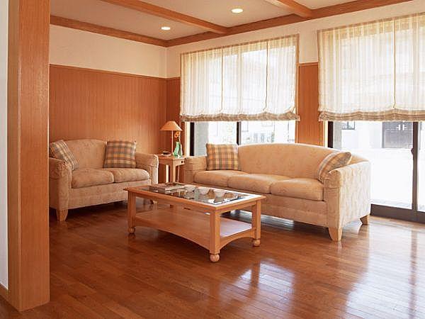 giấy dán tường vân gỗ 